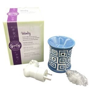 New Scentsy Wonky Retro Blue Wall Plug In Mini Wax Warmer Night Light w/ Box